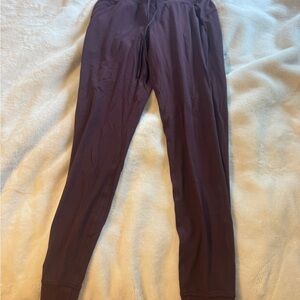 lululemon ready to rulu Women's maroon Joggers